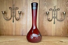 Vase en verre soufflé rouge