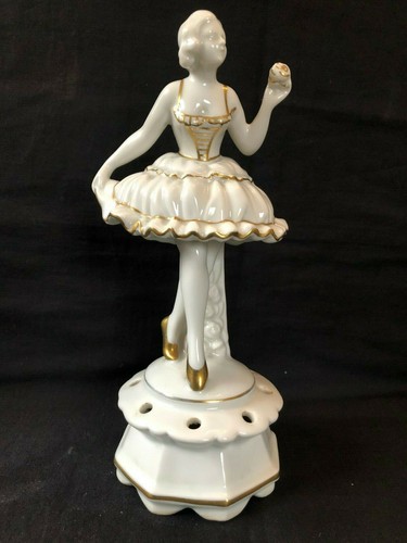 Figurine porcelaine - figurine,