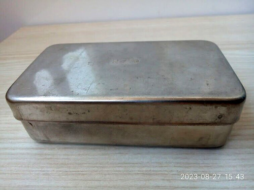 Ancienne mini boîte
