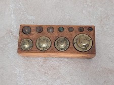 Ancienne boite poids en laiton ( 1 manquant) pour balance Roberval Déco VINTAGE