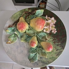 Plat En Barbotine De Décor Poire Signé Longchamp Terre De Fer