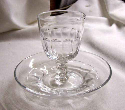 Ancien verre pied avec - ancien,
