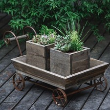Jardinière rustique en bois