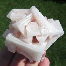 Minerali HALITE CUBIQUE Rose