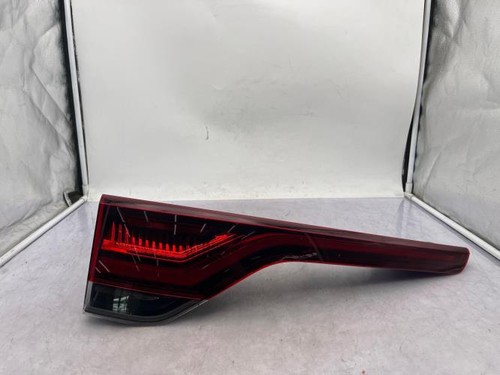 Feu arriere secondaire gauche