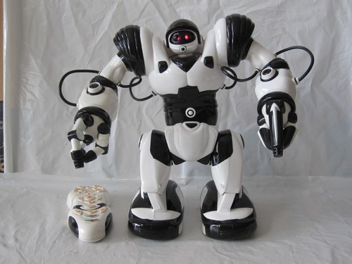 Wowwee robosapien 2004 - wowwee, v1