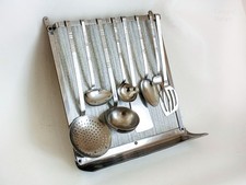 Support de cuisine en formica avec 8 ustensiles en acier inoxydable années 70 Lumin français vintage