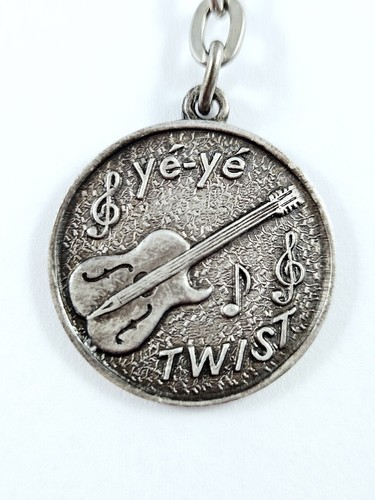 Porte cles yéyé twist - -,