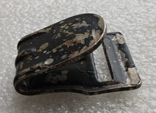 WW2 masque à gaz de l'armée allemande bidon sangle crochet aluminium marqué o...