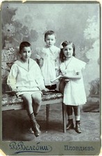 Photo cabinet c1907 une - cabinet, c1907,