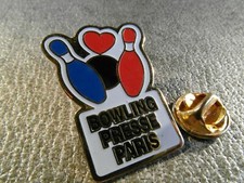 RARE PINS PIN'S - BOWLING PRESS PARIS - HEART - BLUE AND RED BOWLING - GAME