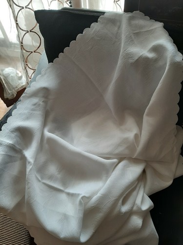 Nappe blanche motifs - nappe, a
