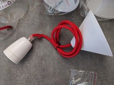 1 Suspension ROUGE ou BLANC lustre plafonnier lampe NEUF JAMAIS UTILISE.