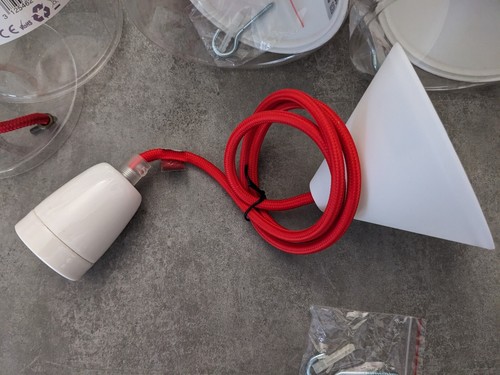 Suspension rouge blanc - rouge,
