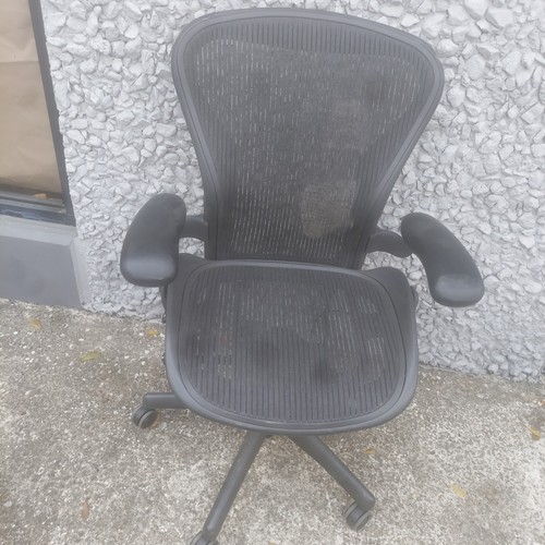 Herman miller aeron office - miller,