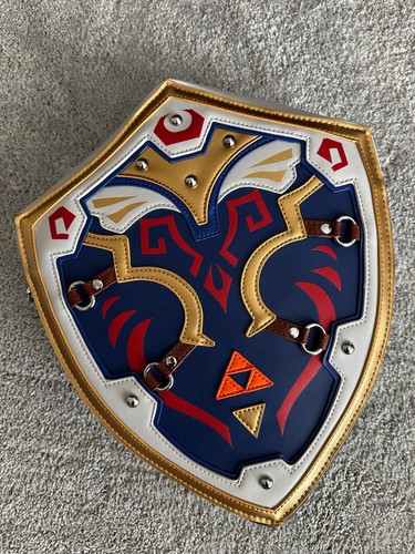 Legend zelda hylian shield - legend,