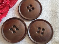 Trio gros boutons anciens en