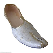 Chaussures indiennes en cuir