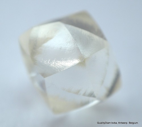 Carat vvs2 natural - 2.03,