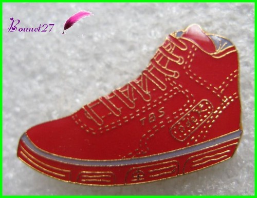 Pin chaussure shoes tbs - pin's,