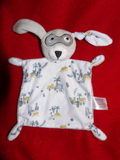 Doudou Plat IKKS BERDOUES PARFUMS Lapin Masqué Blanc Gris Savane