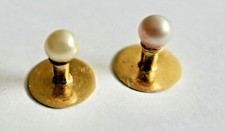 PAIRE DE BOUTONNIÈRES PERLES