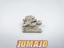 PS62 PIN'S Arthus Bertrand 2cm