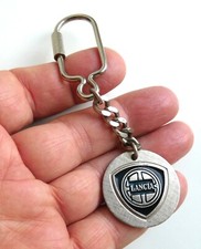 Ancien porte cle métal