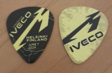 lot de 2 pick guitar mediator metallica M72 Helsinki Finlande 07 06 2024 live