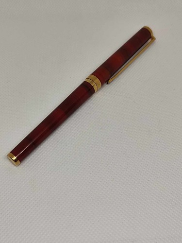 Dupont paris 18k gold pen - s.t.,