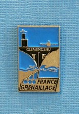 1 PIN'S / LE CLÉMENCEAU PORTE-AVIONS FRANCE GRENAILLAGE