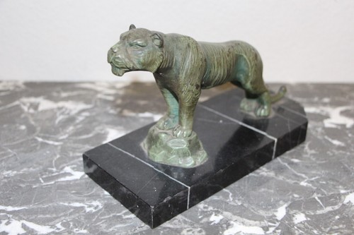 Lionne regule signé - regule,