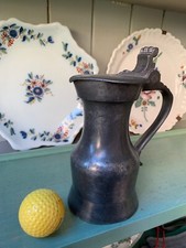 etain PARIS 18e petit pichet h15 poincons.  Voyez mes autres objets