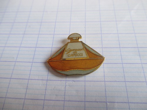 Pin parfum capucci de - ,