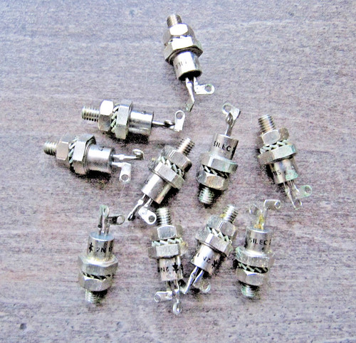 Lot thyristors silec - de,