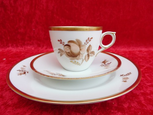 Beau ancien service royal - ancien,