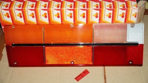 Cabochon feu arrière - , gauche