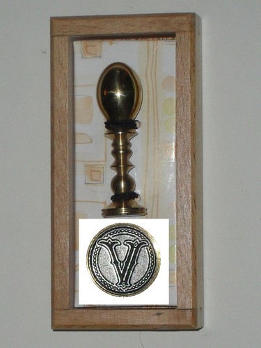 Tampon cachet rond - lettre, v