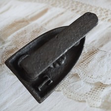 Fer à Repasser Ancien