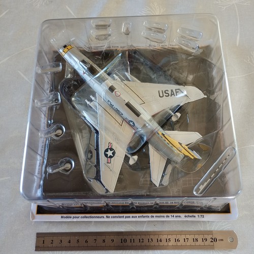 Avion militaire die cast - die,
