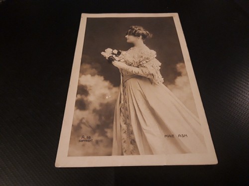 Maie ash royaume uni - ,