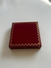 BOITE LES MUST DE CARTIER POUR BRACELET Case Box RED LEATHER