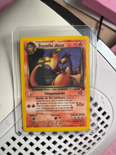 Carte pokémon dracaufeu - pokémon,