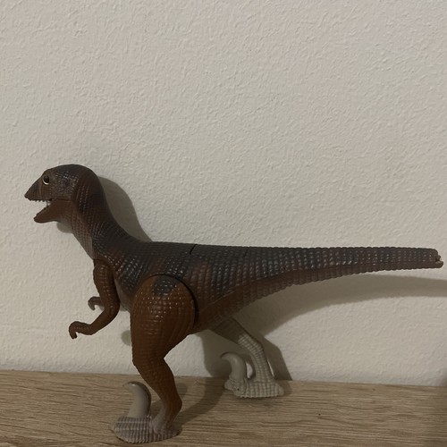 Ancien jouet dinosaure