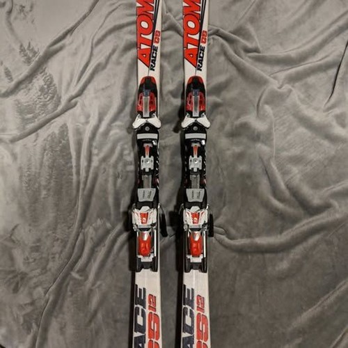 137cm atomic race - 12, skis