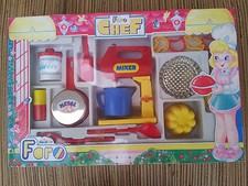 Coffret de dinette, jouet ancien, neuf jamais ouvert origine Italie.