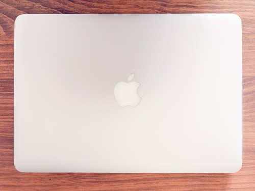 Macbook pro early 2015 - 13,