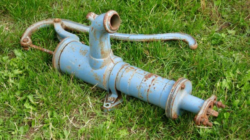 Pompe bras ancienne - bras,,