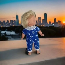 Vêtements de poupée corolle