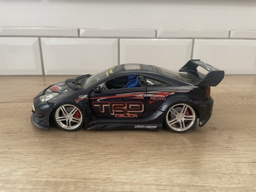 Voiture miniature toyota - miniature, 1/24